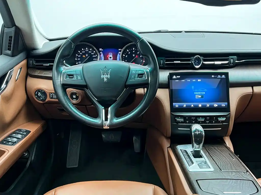 Maserati Quattroporte — миниатюра 23