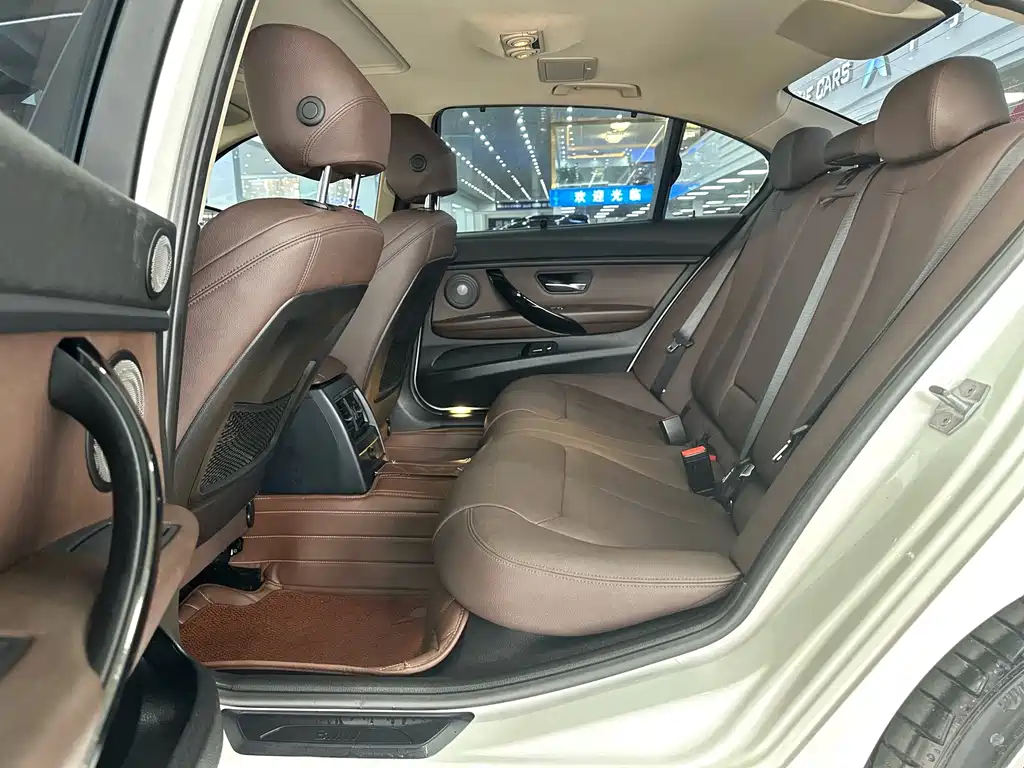 BMW 3 Series — миниатюра 11