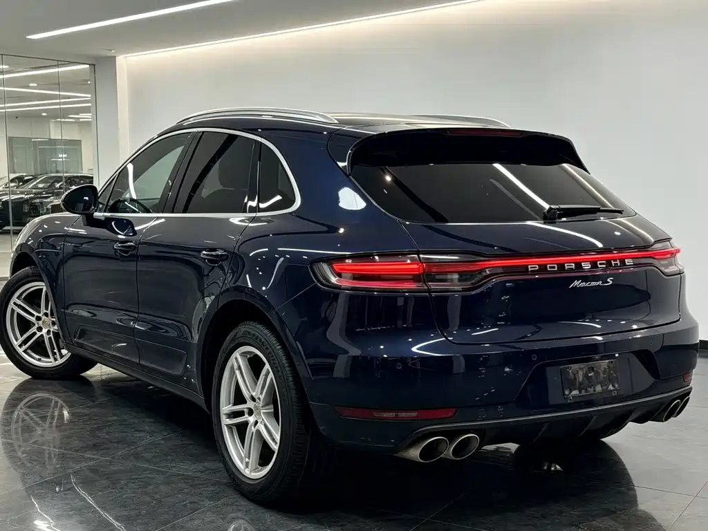 Porsche Macan — миниатюра 9