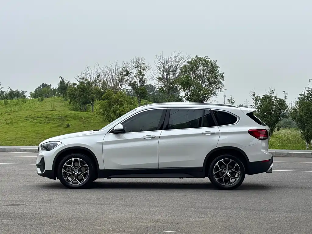 BMW X1 2021 sDrive25Li Lead
