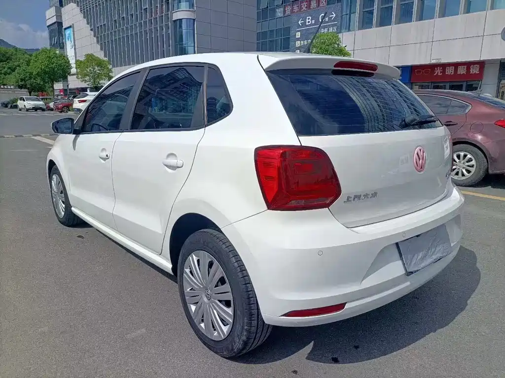 Volkswagen Polo — миниатюра 7