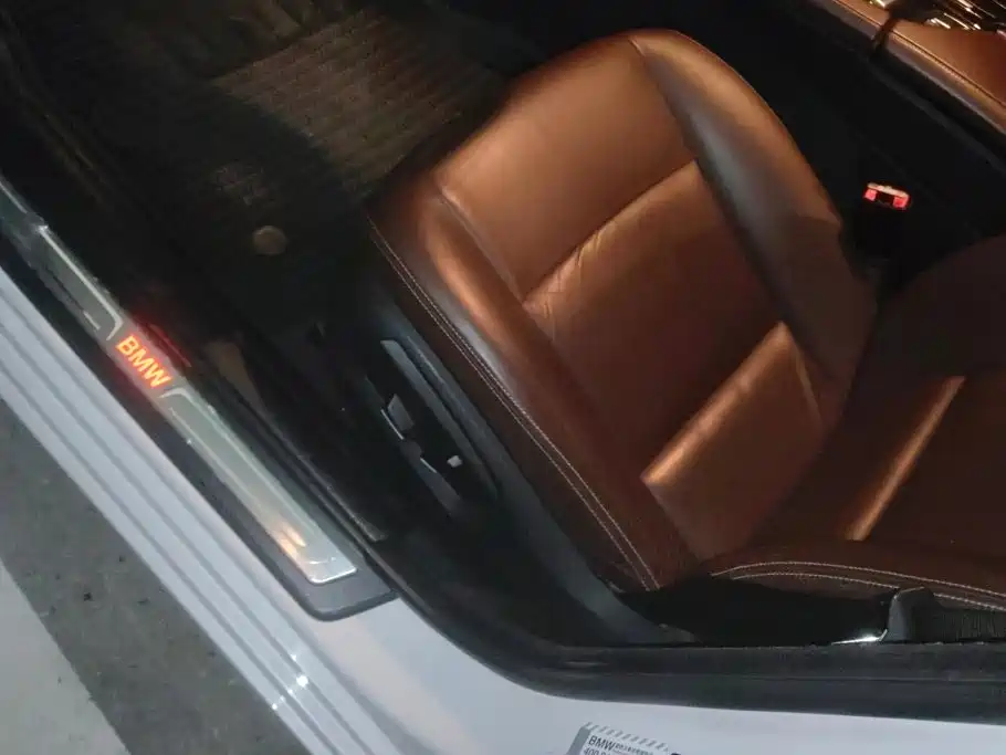 BMW 5 Series — миниатюра 9