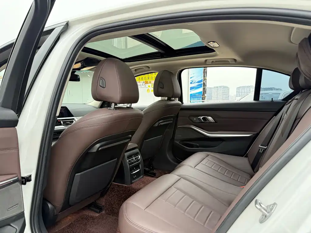 BMW 3 Series — миниатюра 9