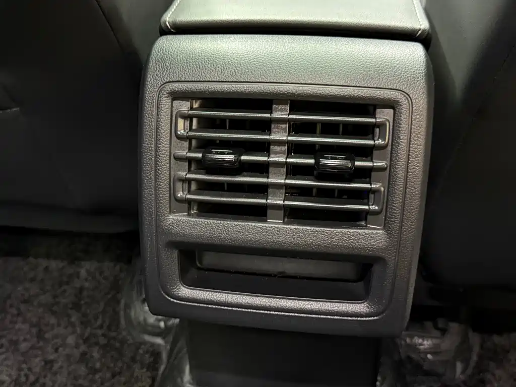 Volkswagen Golf — миниатюра 14