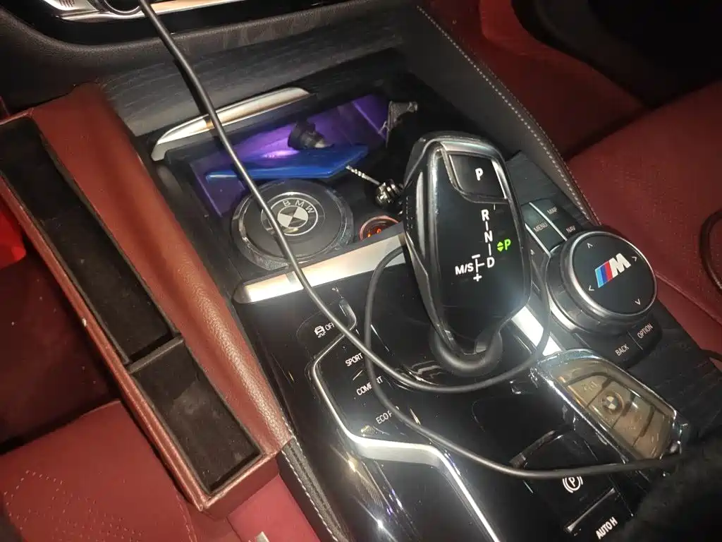 BMW 5 Series — миниатюра 10