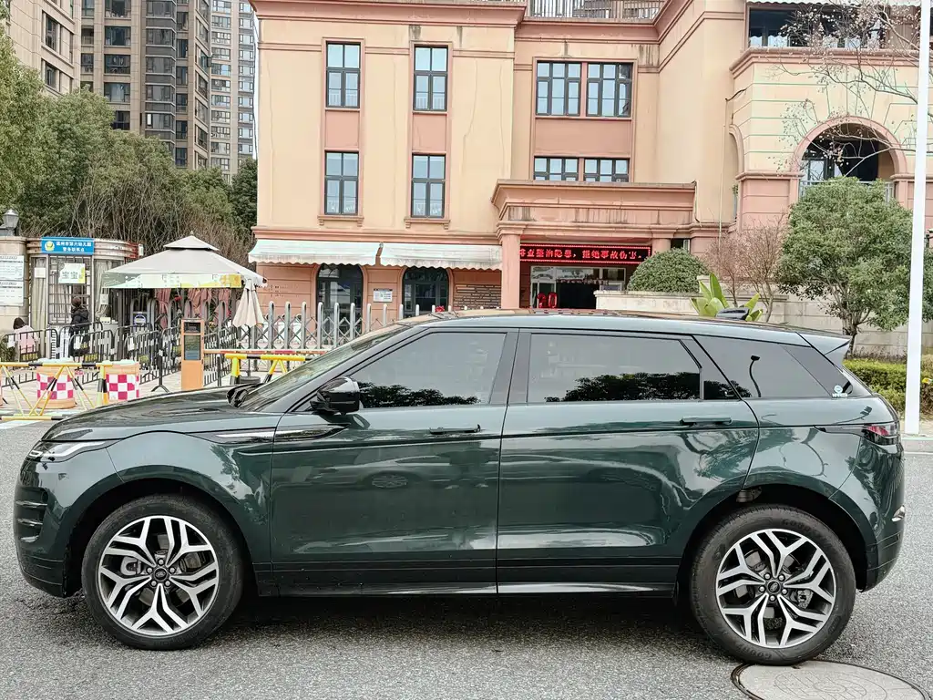 Land Rover Range Rover Evoque 2024 L SE