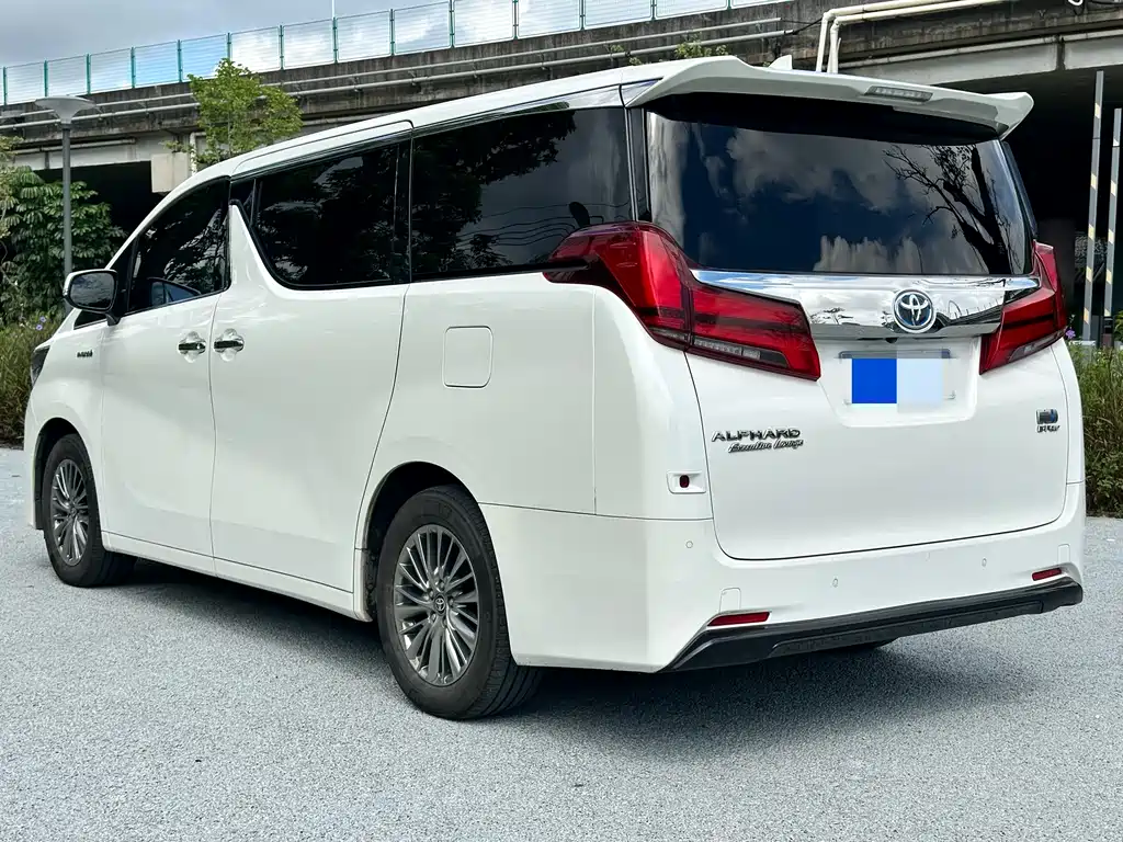 Toyota Alphard 2021 2.5L Luxury