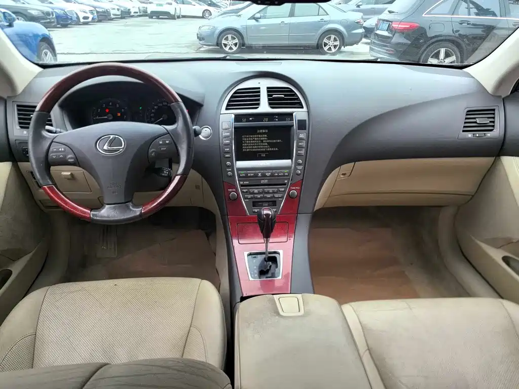 Lexus ES — миниатюра 14