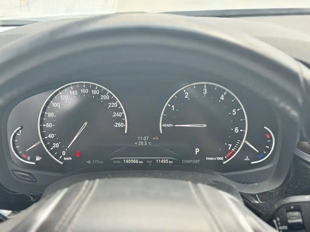 BMW 5 Series — миниатюра 5