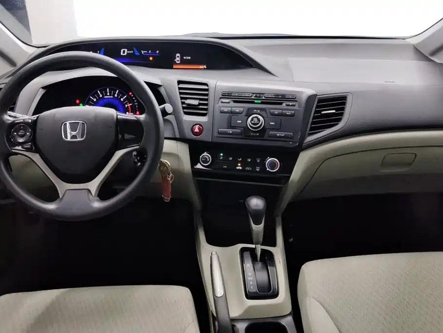 Honda Civic — миниатюра 12