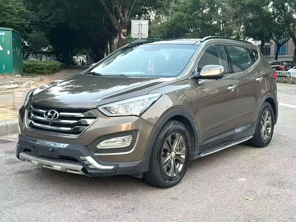 Hyundai Santa Fe — миниатюра 2