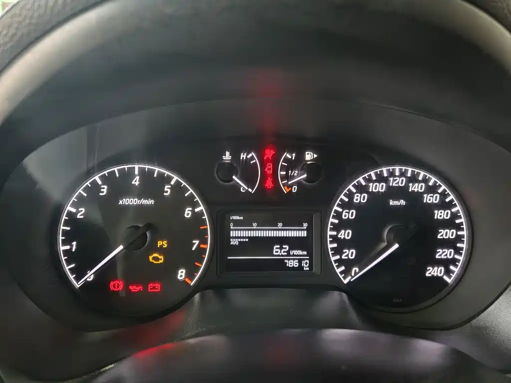 Nissan Sylphy — миниатюра 7