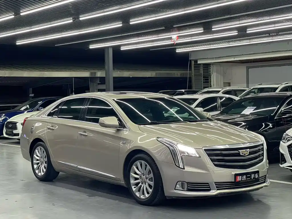 CADILLAC XTS