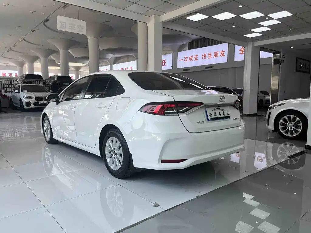 Toyota Corolla — миниатюра 7