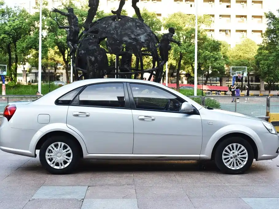 Buick Excelle — миниатюра 4