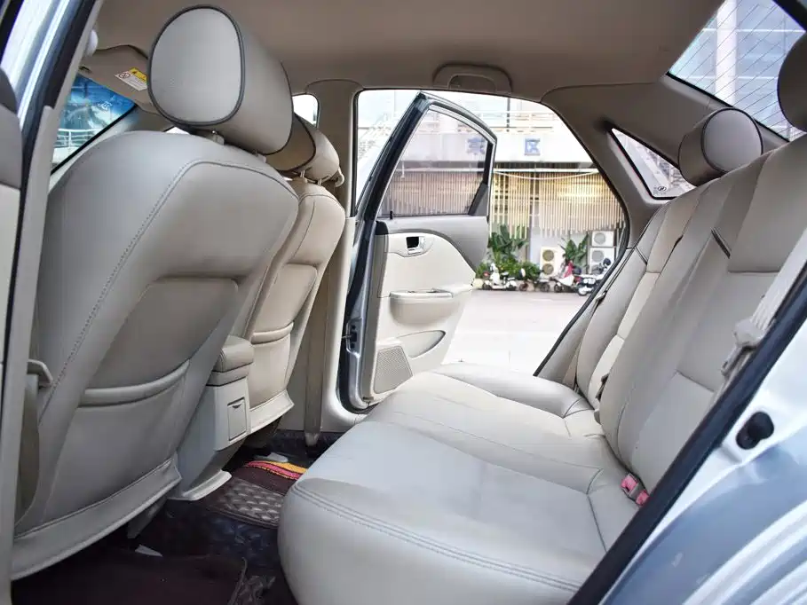 Buick Excelle — миниатюра 11