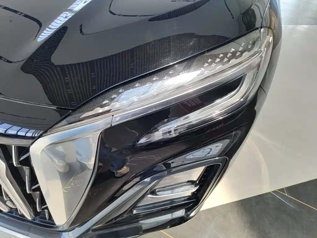 Hongqi Hongqi HS3 — миниатюра 24
