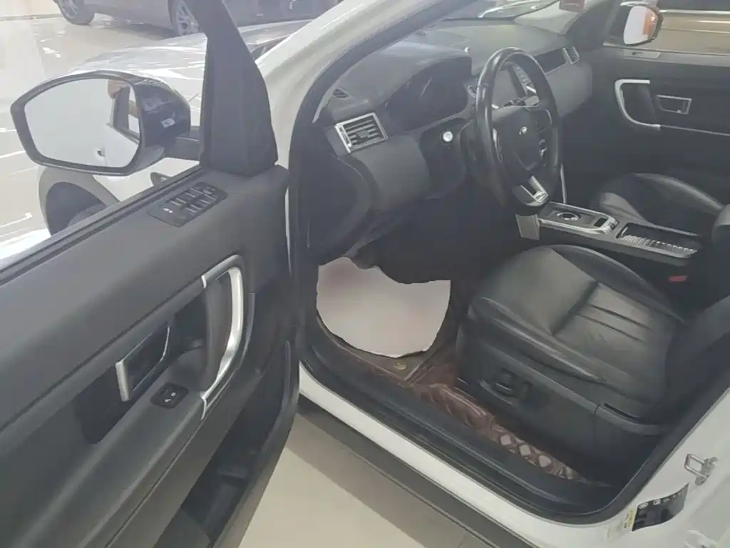 Land Rover Discovery Sport — миниатюра 16