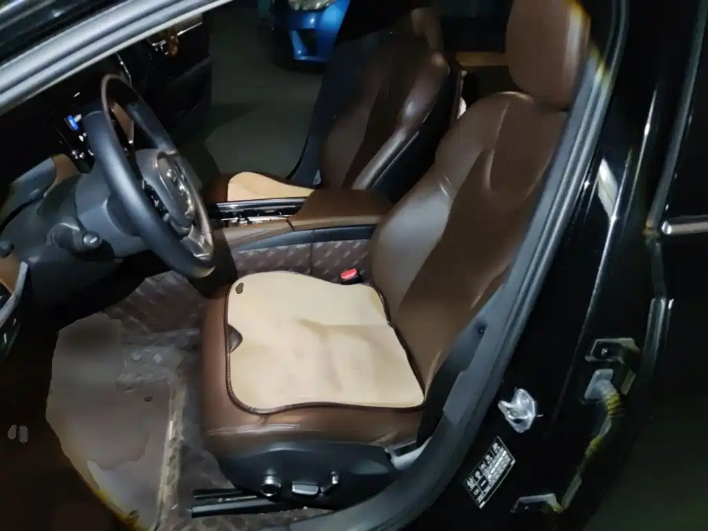 Volvo S90 — миниатюра 16