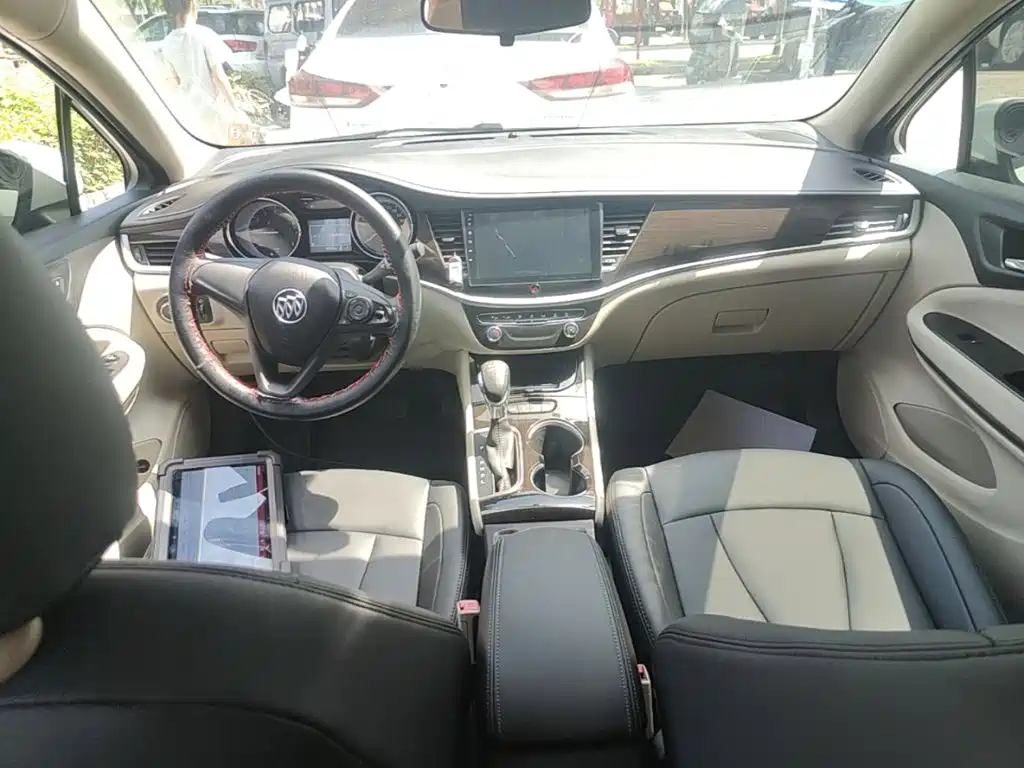 Buick Verano — миниатюра 10