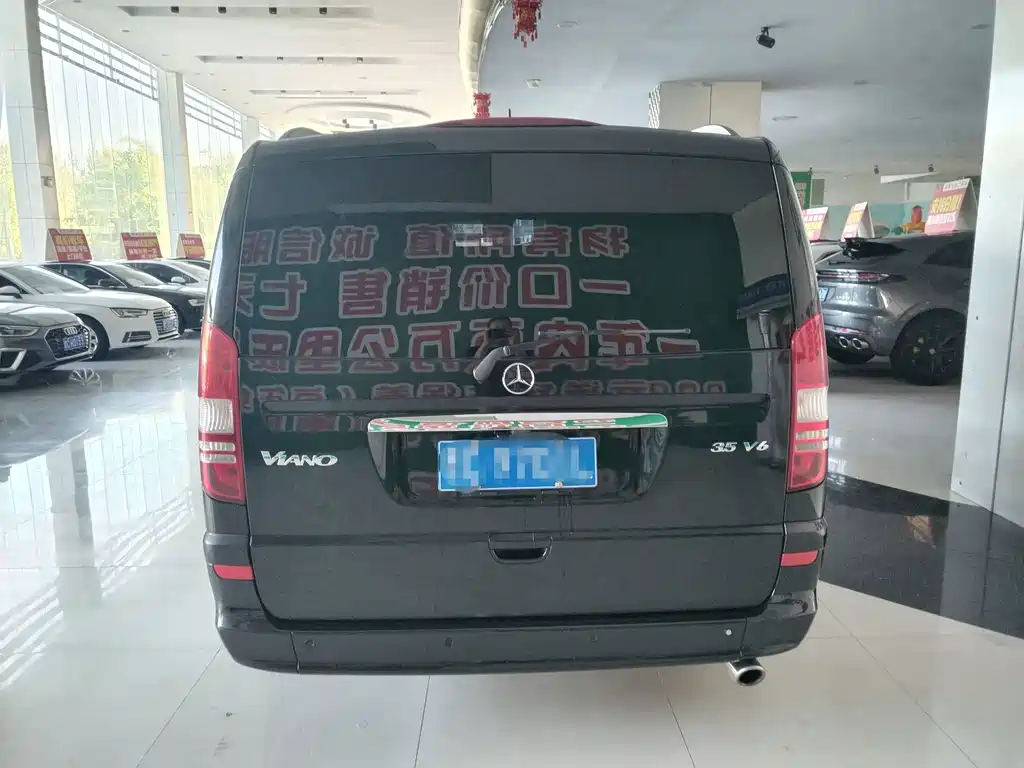 Mercedes-Benz Viano — миниатюра 12