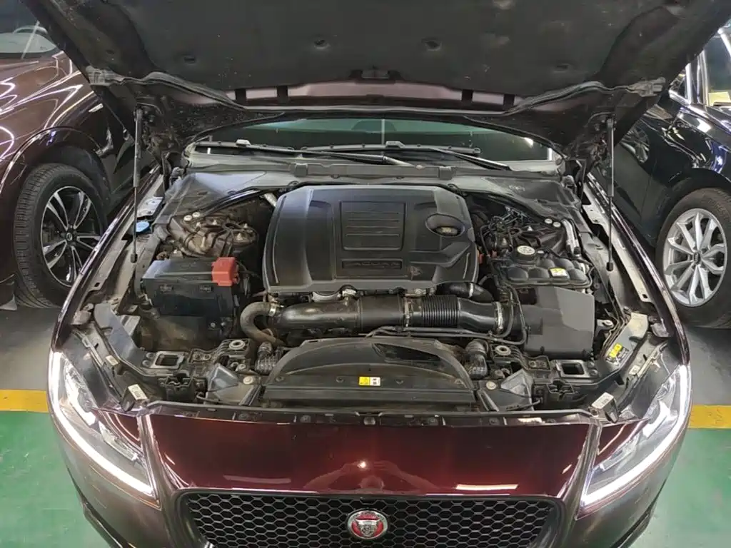 Jaguar XFL — миниатюра 20