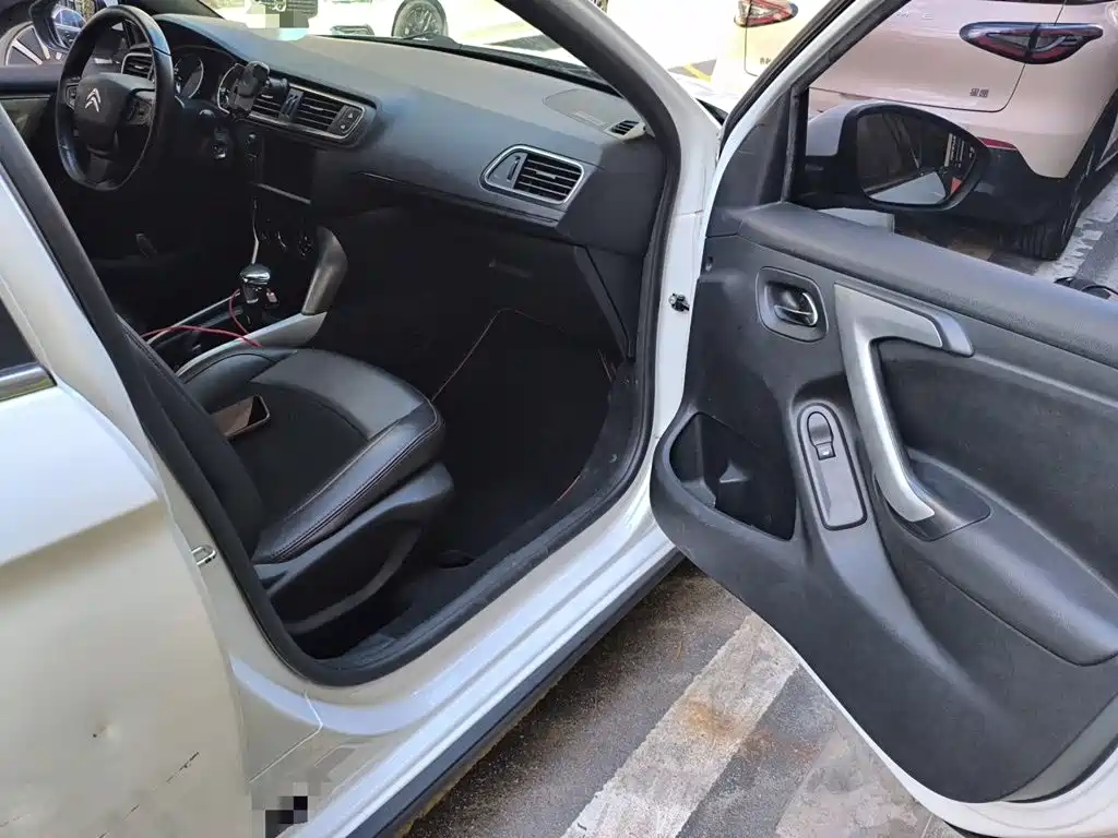 Citroen C3-XR — миниатюра 17