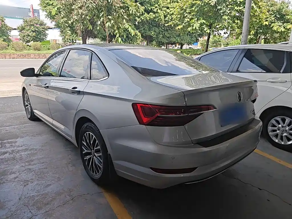Volkswagen Sagitar — миниатюра 5