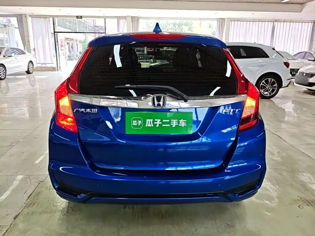 Honda Fit — миниатюра 6