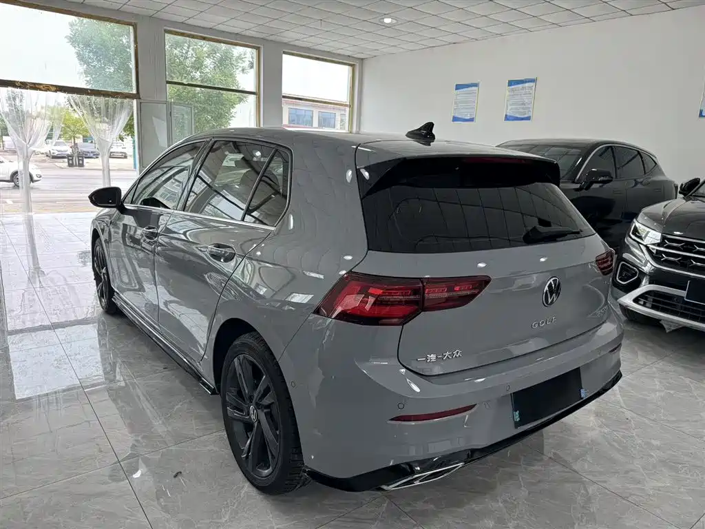 Volkswagen Golf 2023 280TSI DSG R-Line Lite