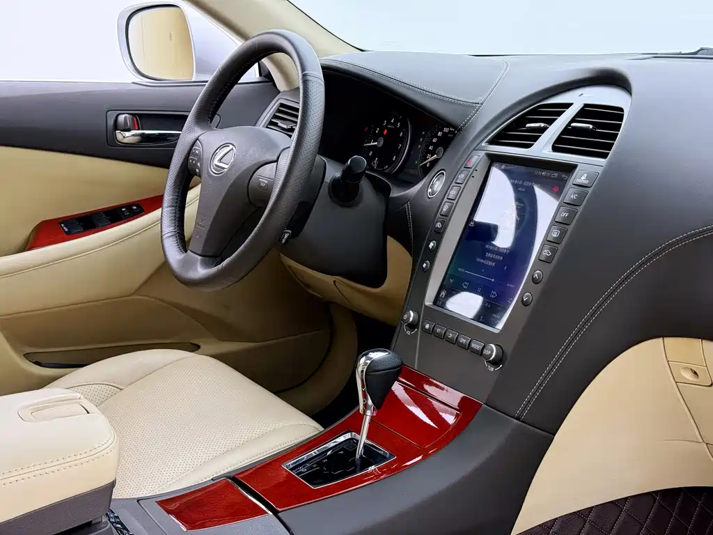 Lexus ES — миниатюра 30