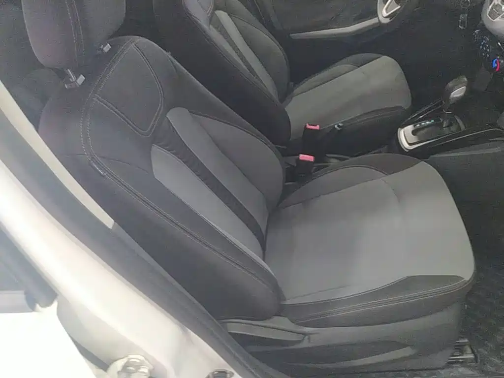 Ford Ecosport — миниатюра 25