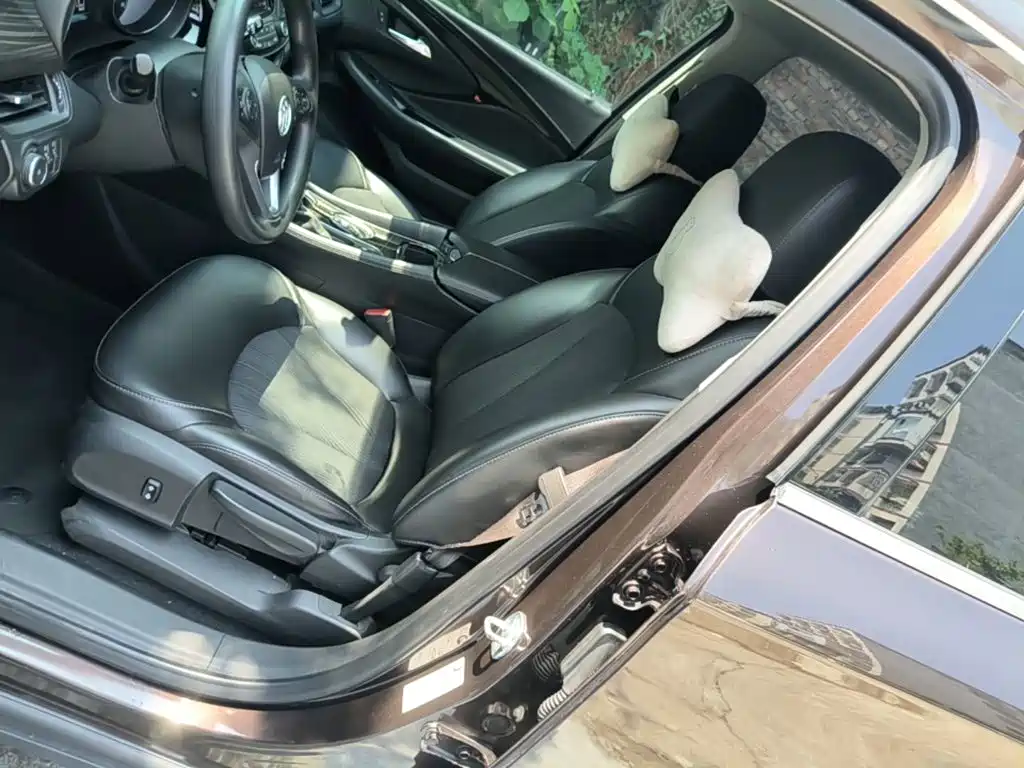 Buick Envision Plus — миниатюра 15