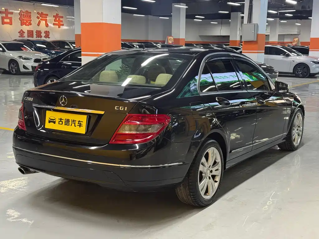 Mercedes-Benz C-Class — миниатюра 7