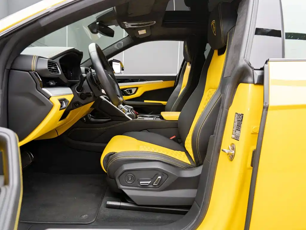 Lamborghini Urus — миниатюра 8