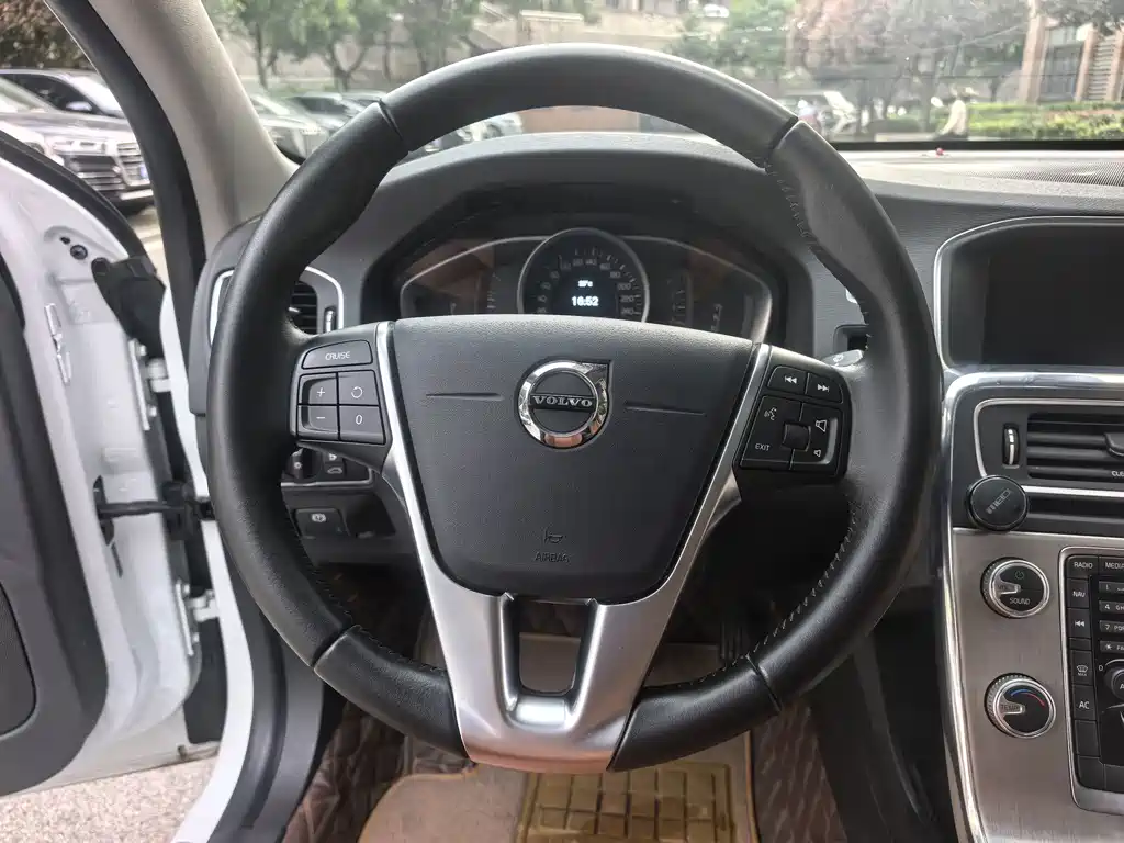 Volvo S60 — миниатюра 14