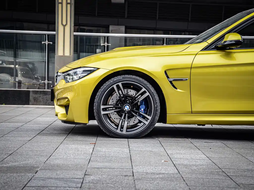 BMW M3 — миниатюра 10