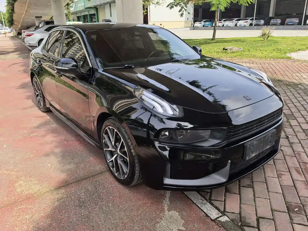 Lynk & Co 03 — миниатюра 3