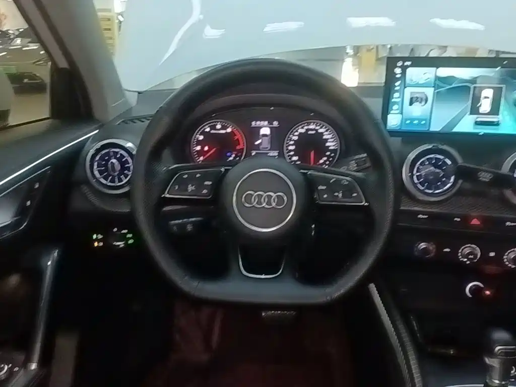Audi Q2L — миниатюра 11