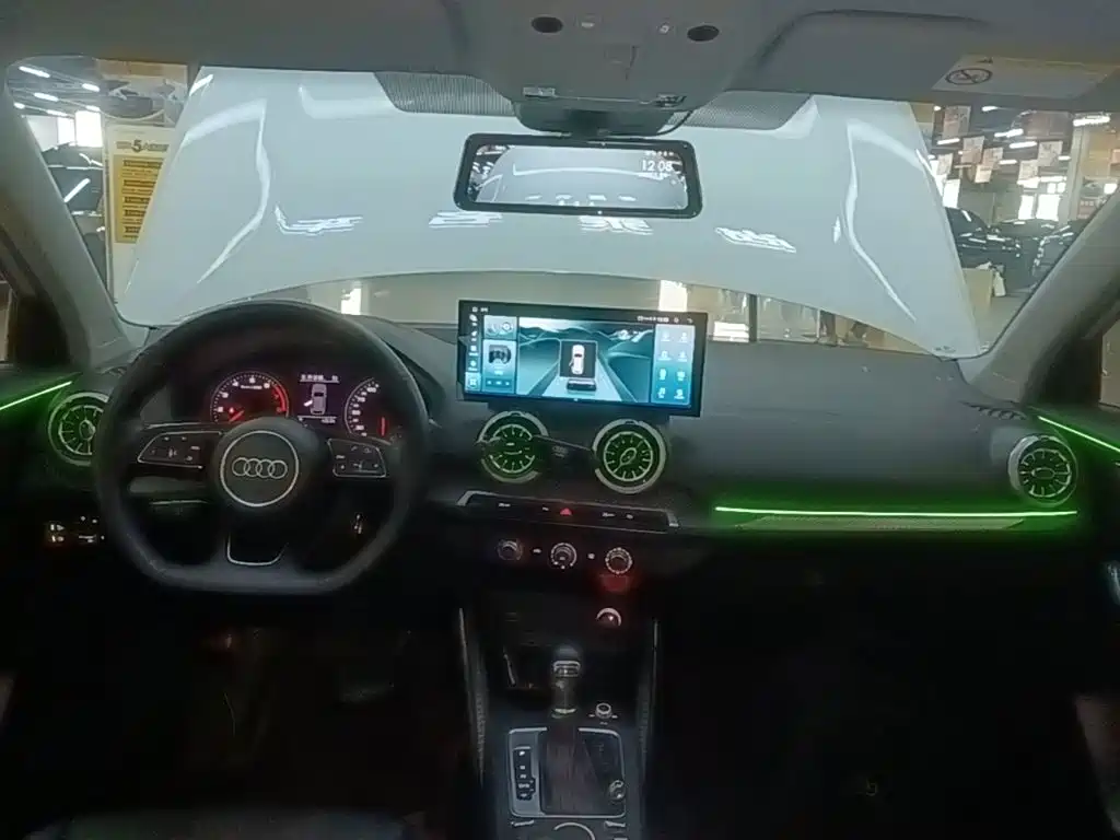 Audi Q2L — миниатюра 10
