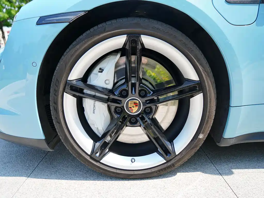 Porsche Taycan — фотографии объявления, Фото 11