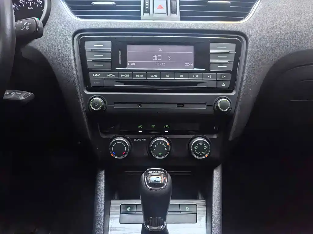 Skoda Octavia — миниатюра 6