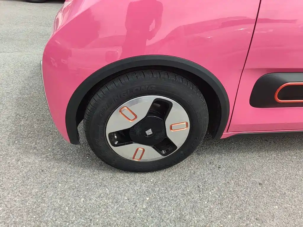 Baojun KiWi EV — миниатюра 23
