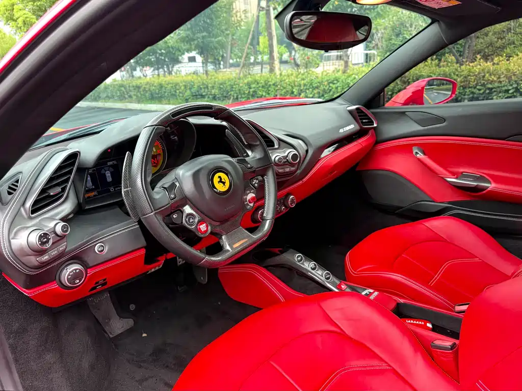 Ferrari 488 — миниатюра 4