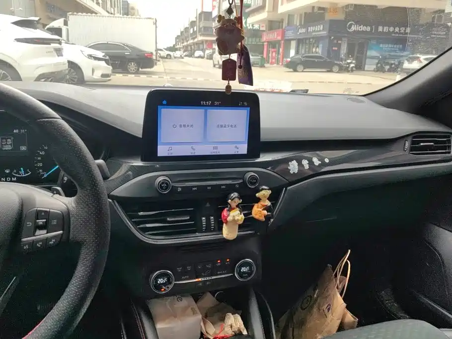 Ford Focus — миниатюра 13