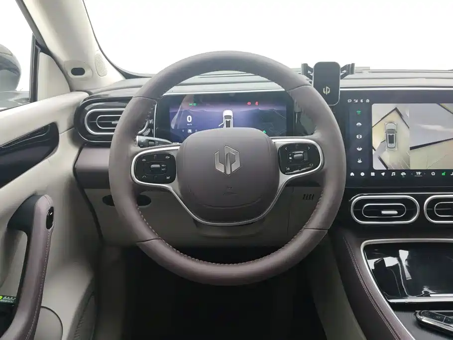 Leapmotor Leapmotor C11 — миниатюра 15