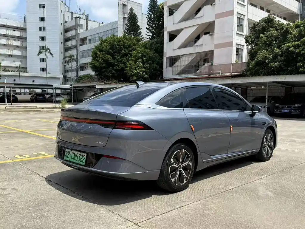 XPeng P5 — миниатюра 4
