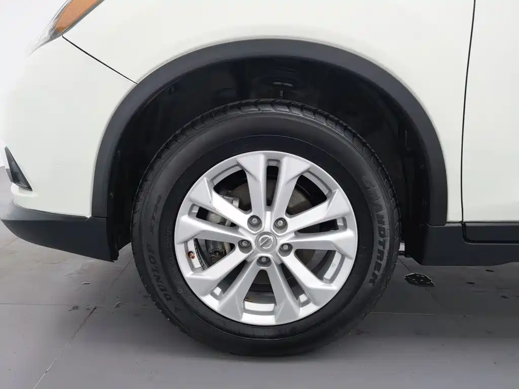 Nissan X-Trail — миниатюра 17