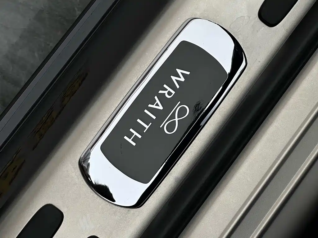 Rolls-Royce Wraith — миниатюра 24