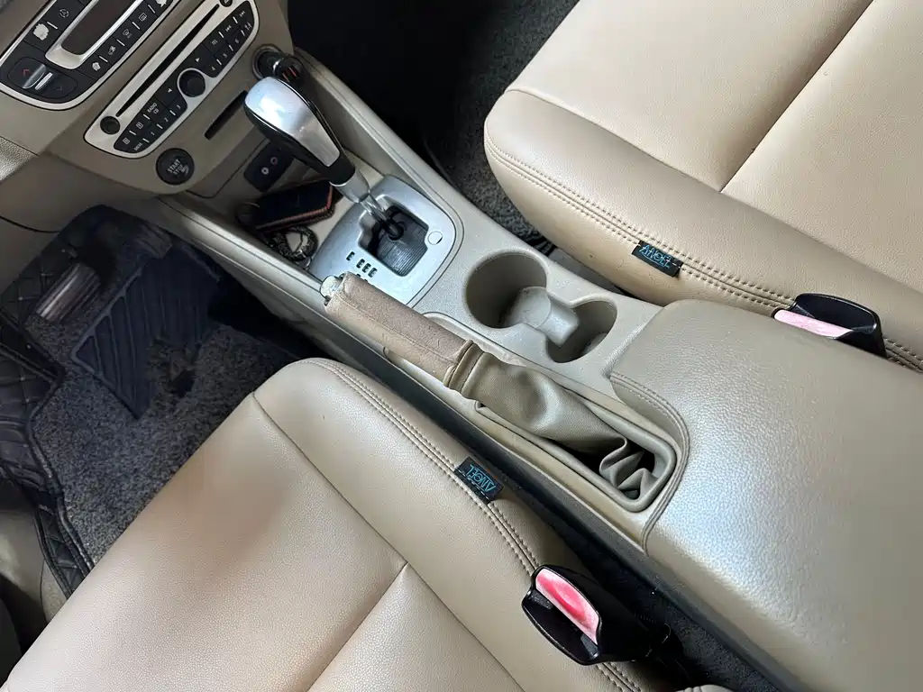 Renault Fluence — миниатюра 15